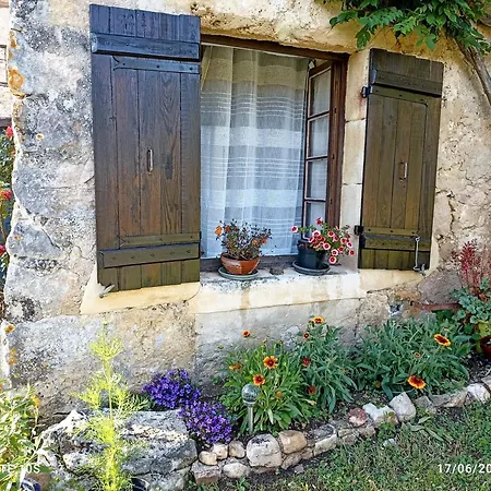 Сasa de vacaciones Cosy En Pleine Nature Dans Maison En Pierre Avec Piscine Et Wifi *