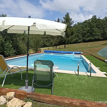 Сasa de vacaciones Cosy En Pleine Nature Dans Maison En Pierre Avec Piscine Et Wifi Saint-Romain-et-Saint-Clément
