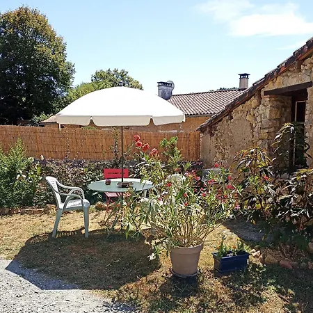 Cosy En Pleine Nature Dans Maison En Pierre Avec Piscine Et Wifi Holiday home Saint-Romain-et-Saint-Clement